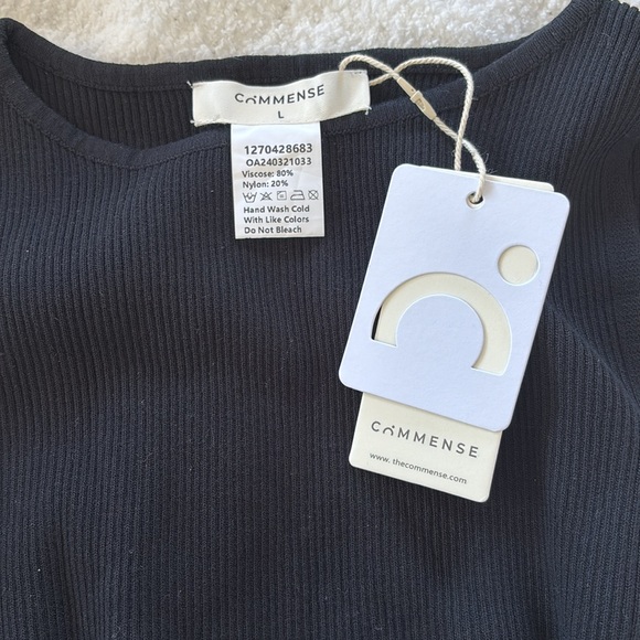 NWT Commense Side Split Cut out Black Ribbed Sleeveless Sexy Sweater Vest - Picture 9 of 9